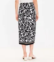 Abstract Swirl Column Wrap Skirt