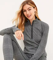 Lou & Grey Houndstooth Softsculpt Zip Top