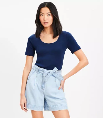Ribbed Scoop Neck Tee