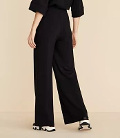 Lou & Grey Scubasoft Pintucked Wide Leg Pants