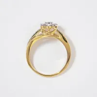 Flower Cluster Diamond Ring 10K Yellow Gold (0.62ct tw)