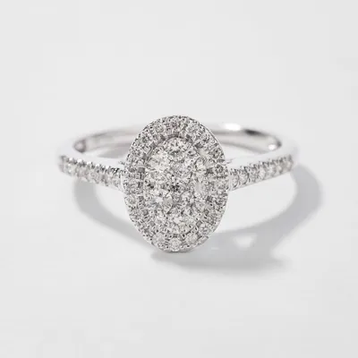 Oval Diamond Cluster Ring 10K White Gold (0.40ct tw)