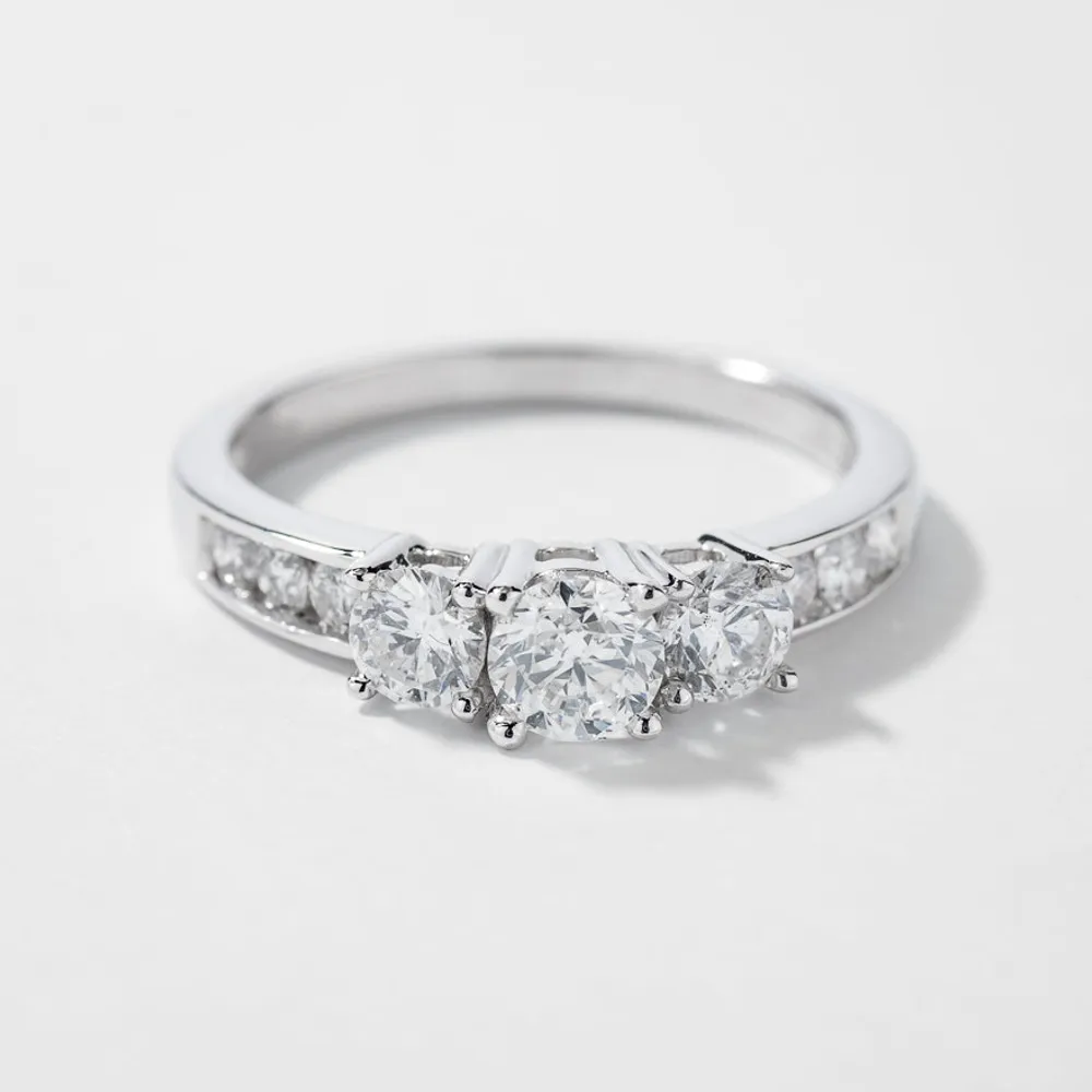 Three-Stone Diamond Engagement Ring 10K Gold (0.95 ct tw