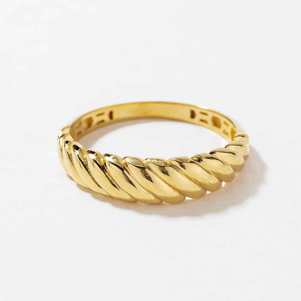 Baguette Ring 10K Yellow Gold