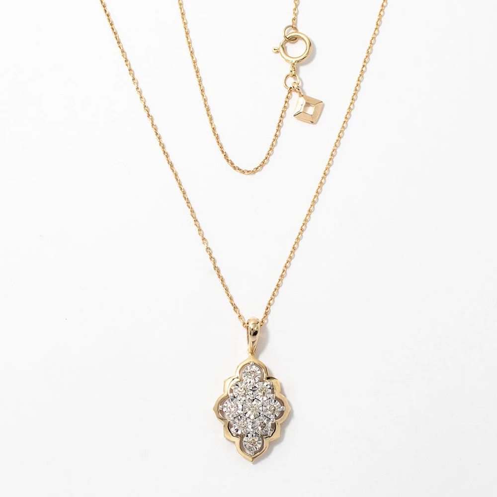 Diamond Cluster Necklace in 10K White and Yellow Gold (0.25 ct tw)