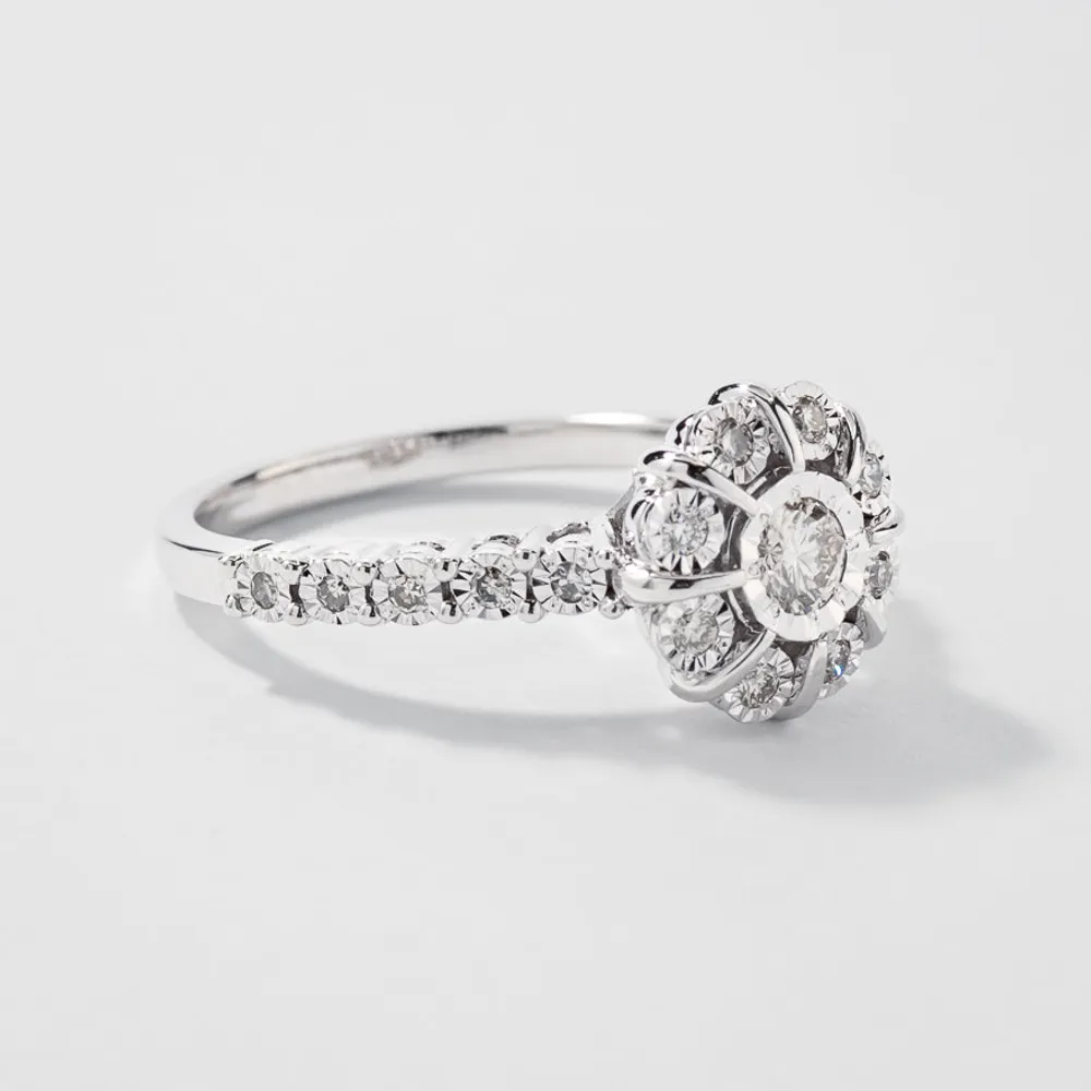 Diamond Cluster Ring 10K White Gold (0.35 ct tw)