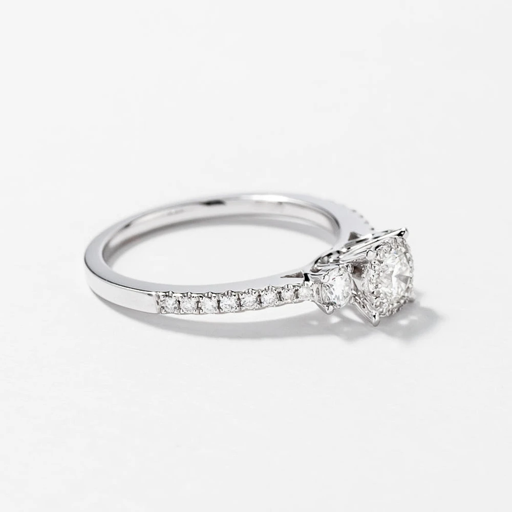 Diamond Engagement Ring 14K White Gold (0.68 ct tw)