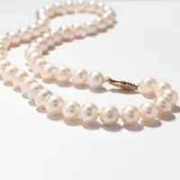 8-9mm Cultured Pearl Strand Necklace (17")