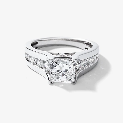 Lab Grown Princess Cut Diamond Engagement Ring (2.60 ct tw)