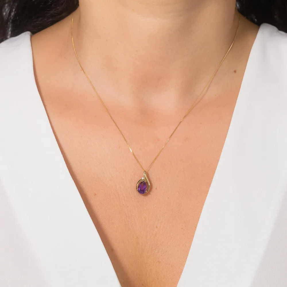 Amethyst Pendant Necklace in 10K Yellow Gold