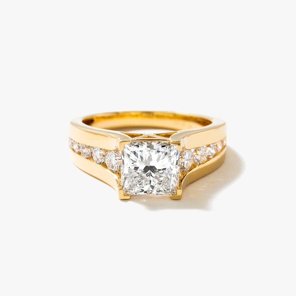 Lab Grown Princess Cut Diamond Engagement Ring 14K Yellow Gold (2.6