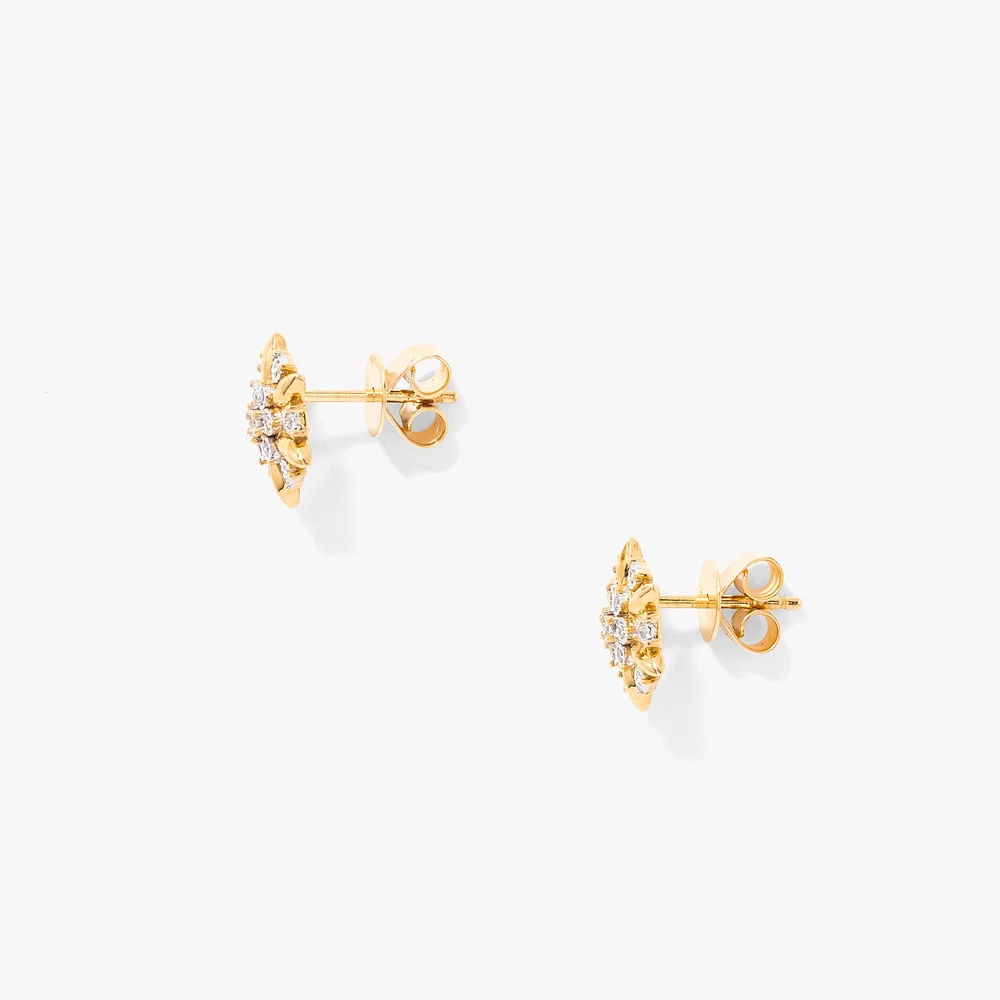 Diamond Star Earrings in 10K Yellow and White Gold (0.13 ct tw)