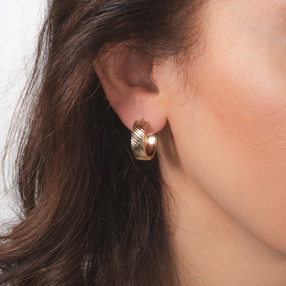Textured Hoop Earring in 10K Yellow Gold