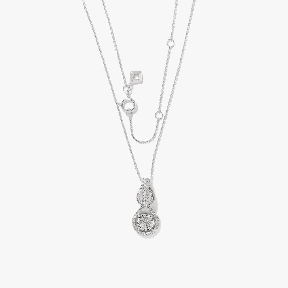 Diamond Cluster Necklace in 10K White Gold (0.31 ct tw)