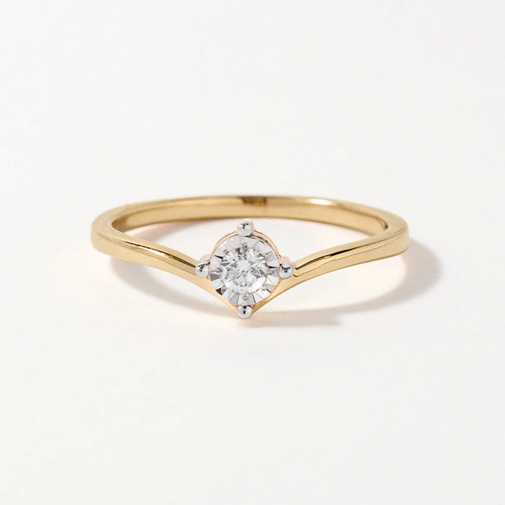 V Solitaire Ring 10K Yellow Gold (0.08 ct tw)