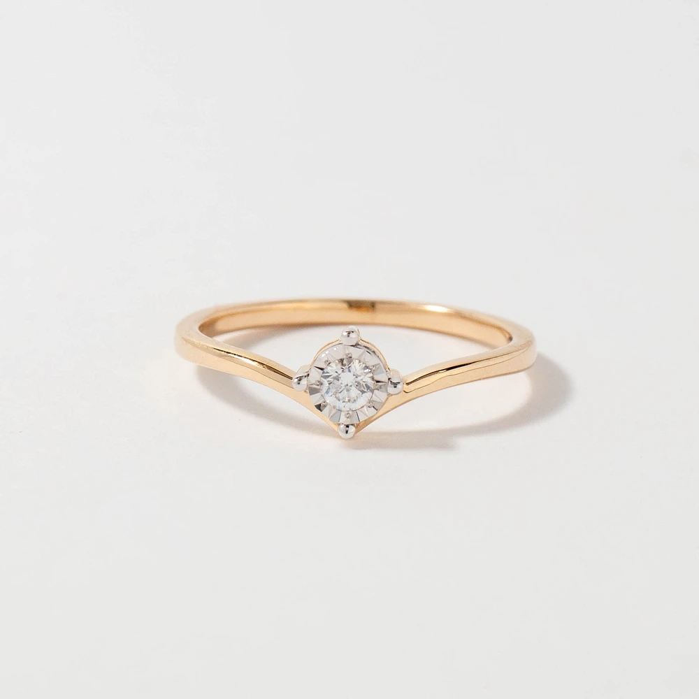 V Solitaire Ring 10K Yellow Gold (0.08 ct tw)