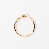 V Solitaire Ring 10K Yellow Gold (0.08 ct tw)