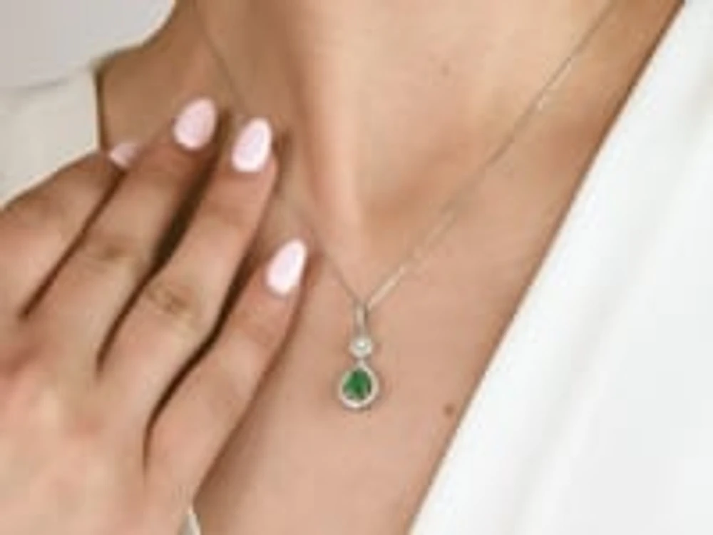 Emerald Necklace in 10K White Gold