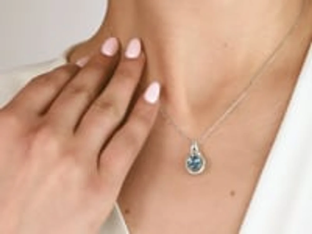 Blue Topaz Pendant Necklace in 10K White Gold