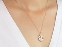 Diamond Pendant Necklace in 10K Yellow and White Gold (0.25ct tw)