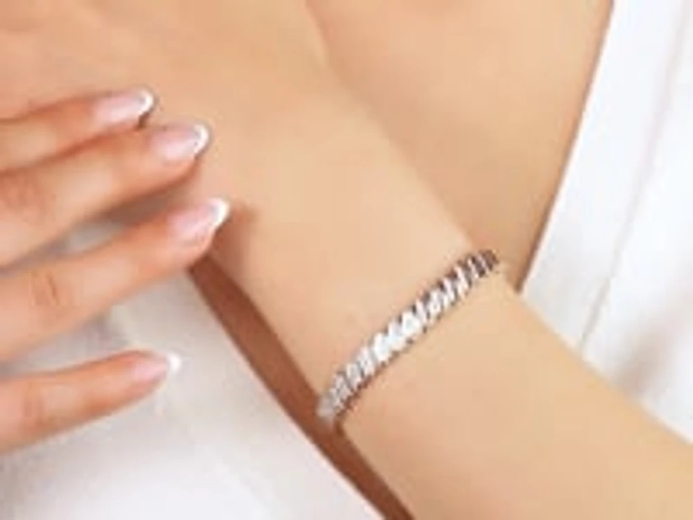 Diamond Bracelet in 10K Yellow Gold (2.00 ct tw)