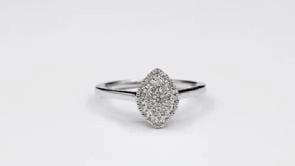 Marquise Shaped Diamond Cluster Ring 10K White Gold (0.25 ct tw)