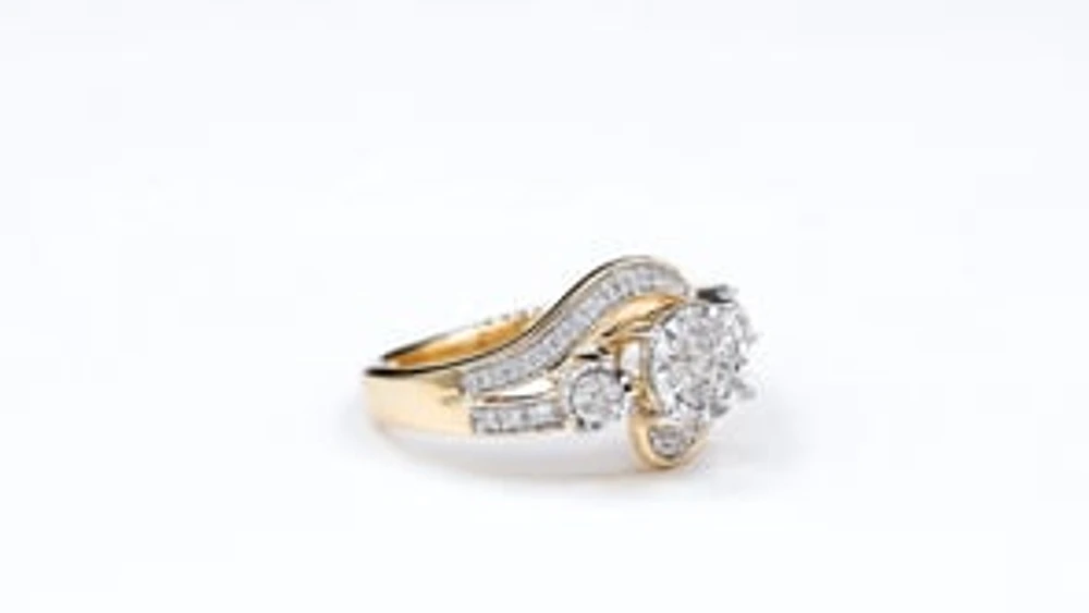 Diamond Cluster Ring 10K Yellow and White Gold (0.25 ct tw)