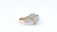 Diamond Cluster Ring 10K Yellow and White Gold (0.25 ct tw)
