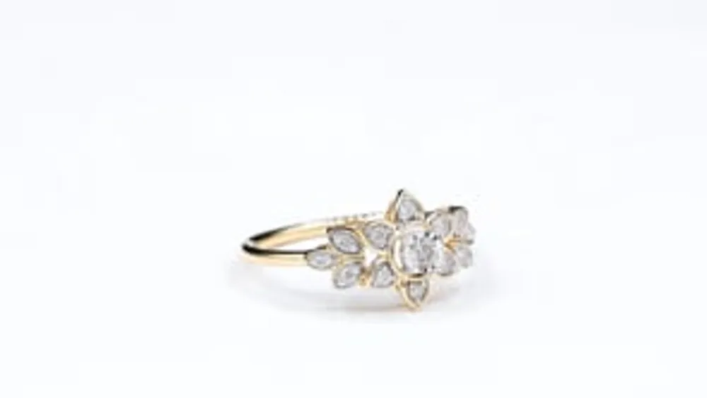 Flower Diamond Cluster Ring 10K Yellow Gold (0.20 ct tw)