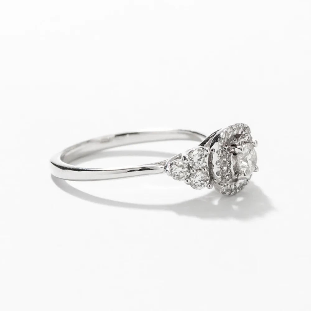 Diamond Engagement Ring 10K White Gold (0.50 ct tw)