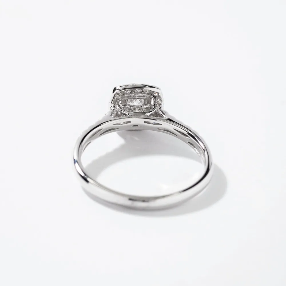 Princess Cut Diamond Engagement Ring 10K White Gold (0.50 ct tw)