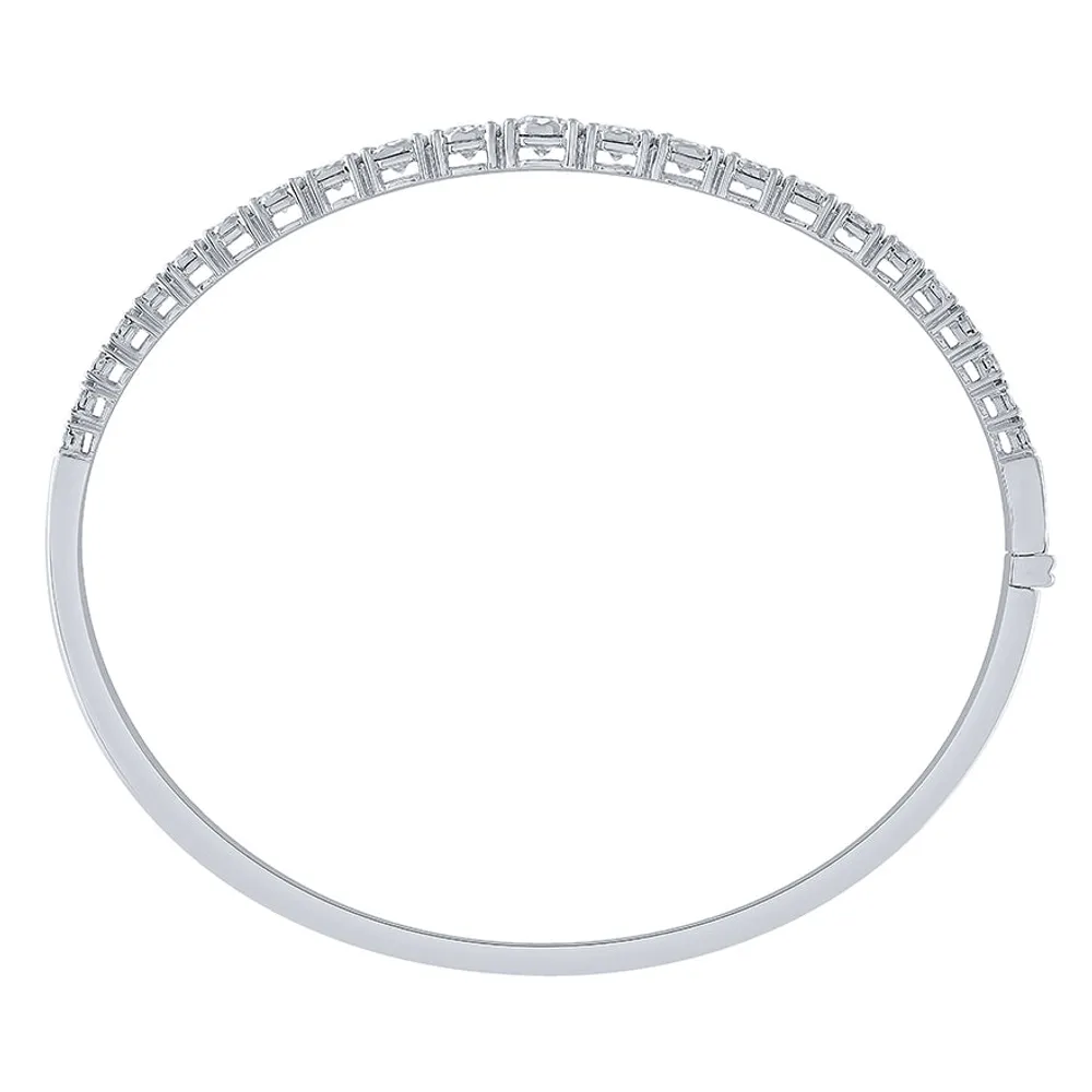 Diamond Bangle in 10K White Gold (1.50 ct tw)