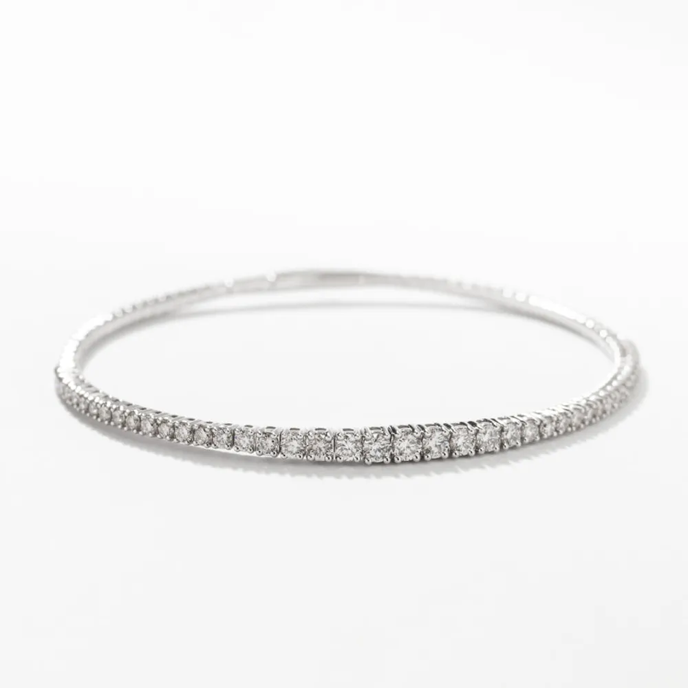 Flexible Diamond Bangle in 10K White Gold (1.50 ct tw)