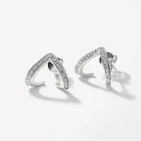“V” Shaped Hook Diamond Earrings in 10K White Gold (0.10 ct tw)