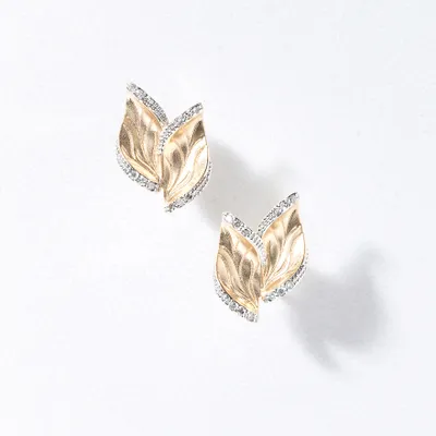 Diamond Leaf Stud Earrings in 10K Yellow Gold (0.10 ct tw)