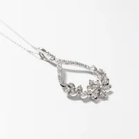 Diamond Cluster Necklace in 10K White Gold (1.00 ct tw)