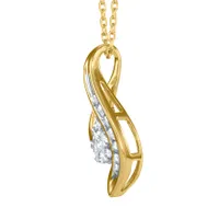 Diamond Cluster Pendant in 10K Yellow Gold (0.20 ct tw)