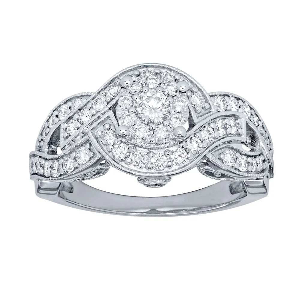 10K White Gold Diamond Cluster Ring ( 0.79 ct tw)