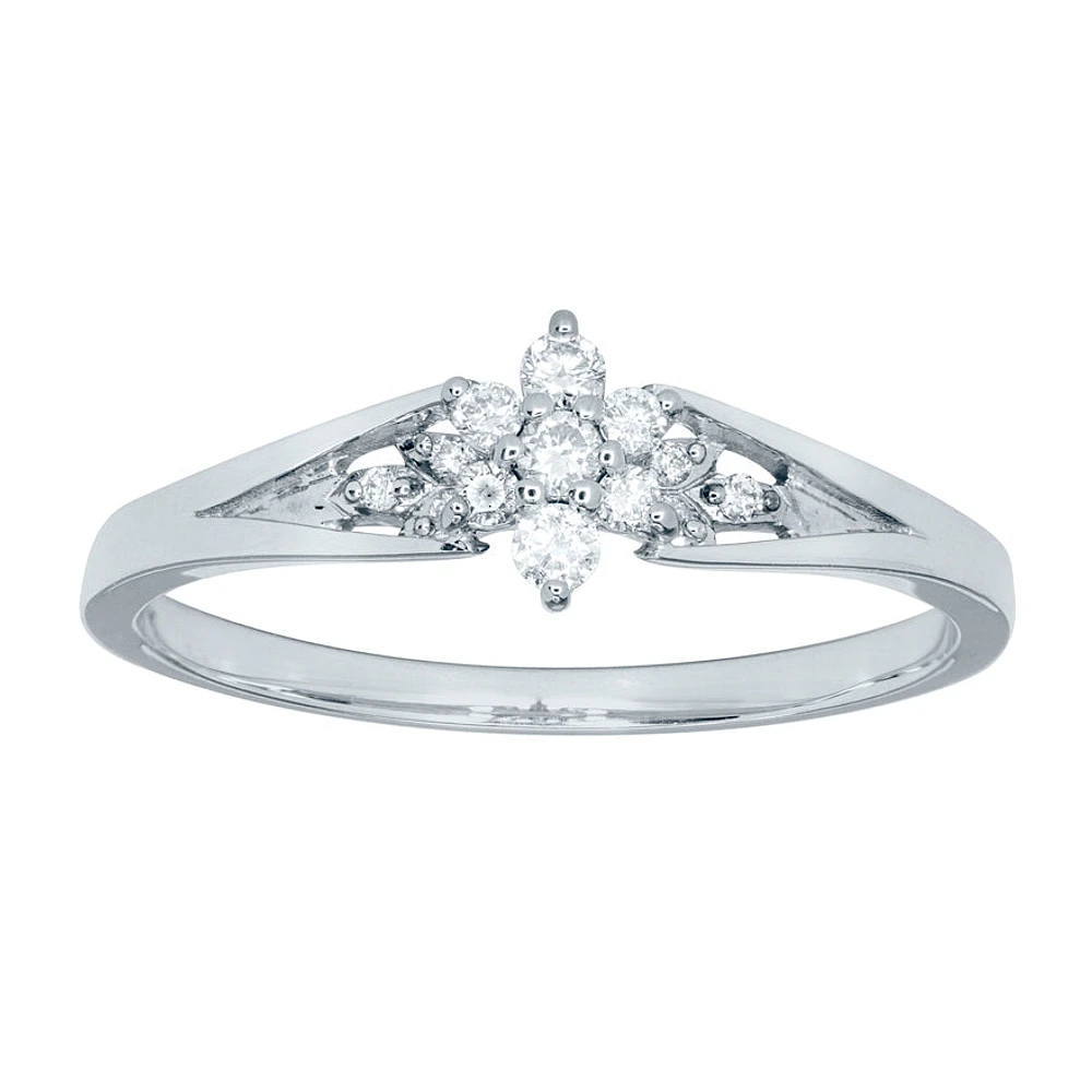 Petite Diamond Cluster Ring 10K White Gold (0.12 ct tw)