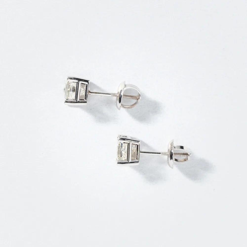 Princess Cut Diamond Stud Earrings in 14K White Gold (1.00 ct tw)