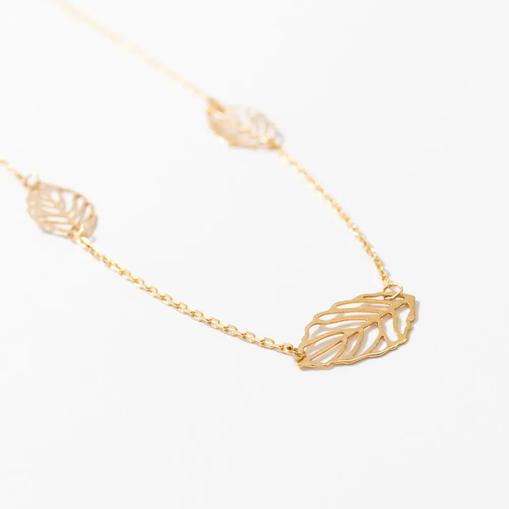 Cutout Leaf Necklace in 10K Yellow Gold