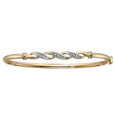 Diamond Pave Wave Bangle in 10K Yellow Gold (0.08ct tw)