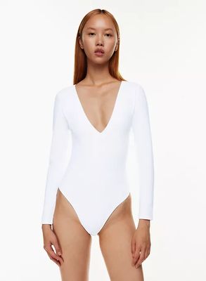 contour v neck bodysuit aritzia