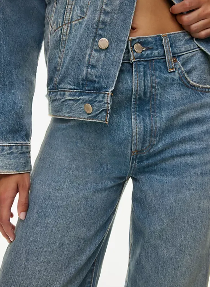 The '90S Hi Rise Loose Cuff Jean