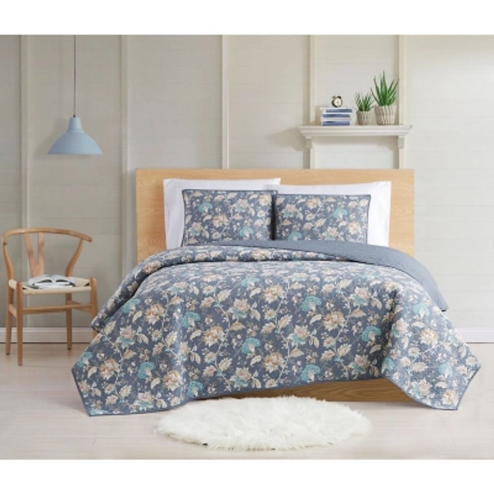 Cottage Classics Field Floral 3 Piece Full/Queen Quilt Set 