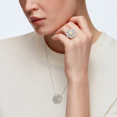 swarovski eternal flower ring set