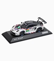 Porsche 911 RSR