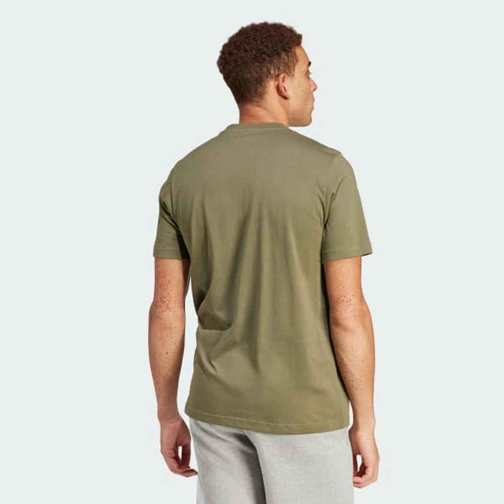 Playera Badge of Sport Estampada Camo