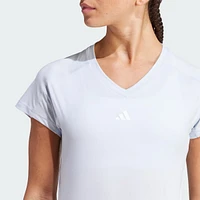 Playera Minimalista AEROREADY Train Essentials Cuello en V