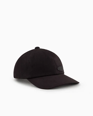 Cotton baseball cap with embroidered logo